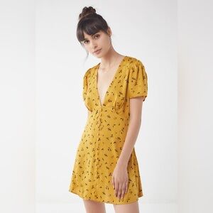 Urban Outfitters yellow Jen Button-Down Mini Dress size small